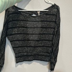 Woman’s small cropped top